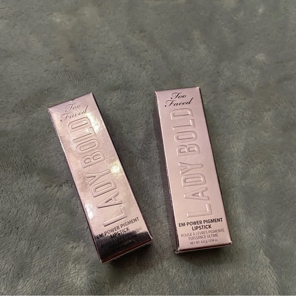 New! TWO pieces Too faced Lady Bold lipstick in I’m Thriving 27630